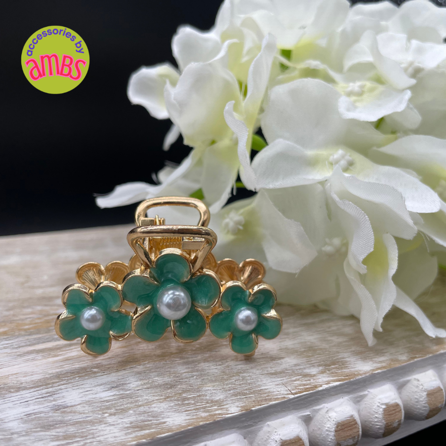 Flowers and Pearls Hairclip