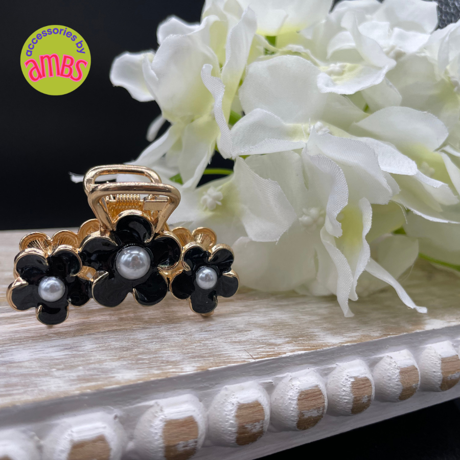 Flowers and Pearls Hairclip