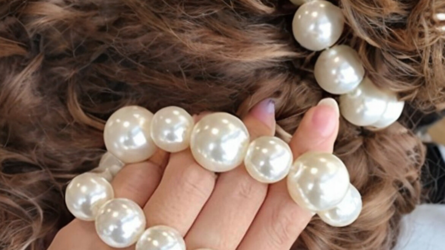 Classic Pearl Scrunchie