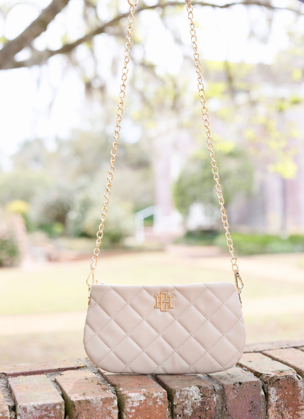 Livi Quilted Crossbody in Taupe